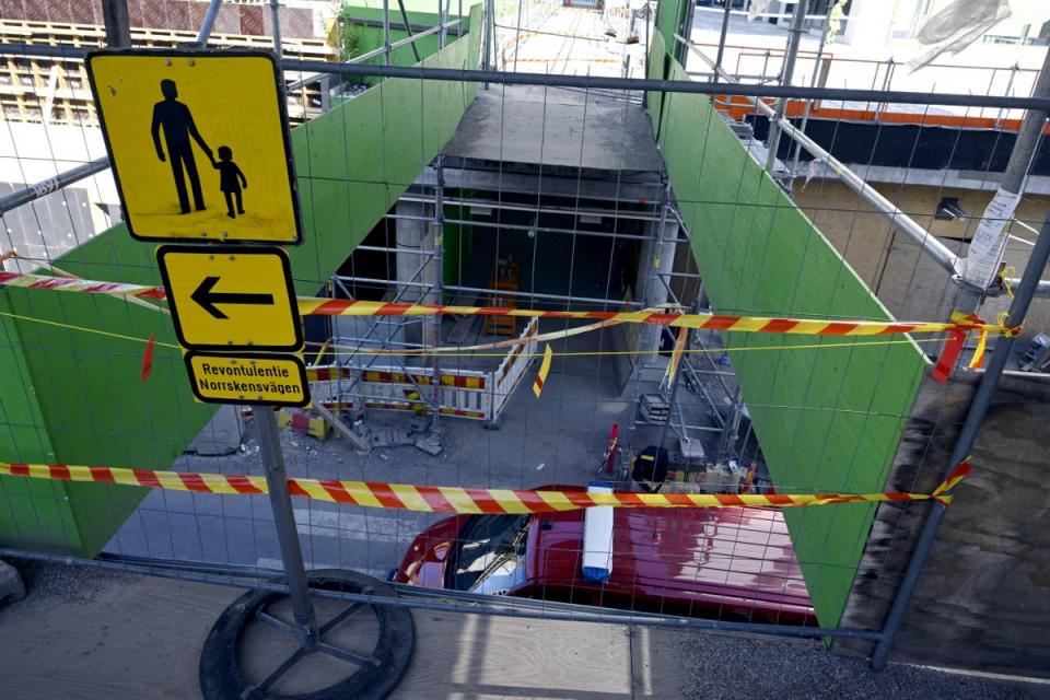 Barrier tape at the site of the accident (Lehtikuva/AFP via Getty Images)