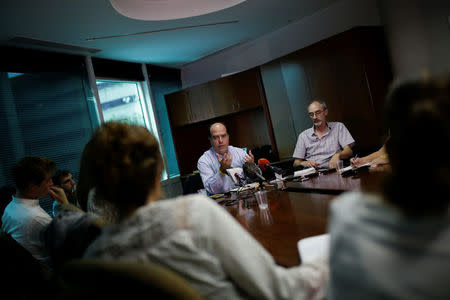 Julio Borges (C), President of the National Assembly and deputy of the Venezuelan coalition of opposition parties (MUD), speaks during a meeting with representatives of international media in Caracas, Venezuela February 10, 2017. REUTERS/Marco Bello