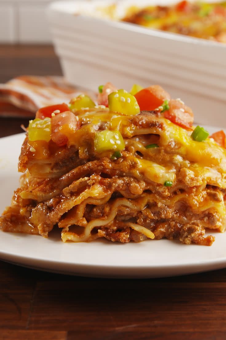 <p>This mouthwatering lasagna oozes cheese. </p><p>Get the recipe from <a href="https://www.delish.com/cooking/recipe-ideas/recipes/a54996/cheeseburger-lasagna-recipe/" rel="nofollow noopener" target="_blank" data-ylk="slk:Delish;elm:context_link;itc:0;sec:content-canvas" class="link ">Delish</a>.</p>