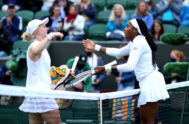 Fran Jones, left, prepares to hug Coco Gauff after a Wimbledon match in 2021