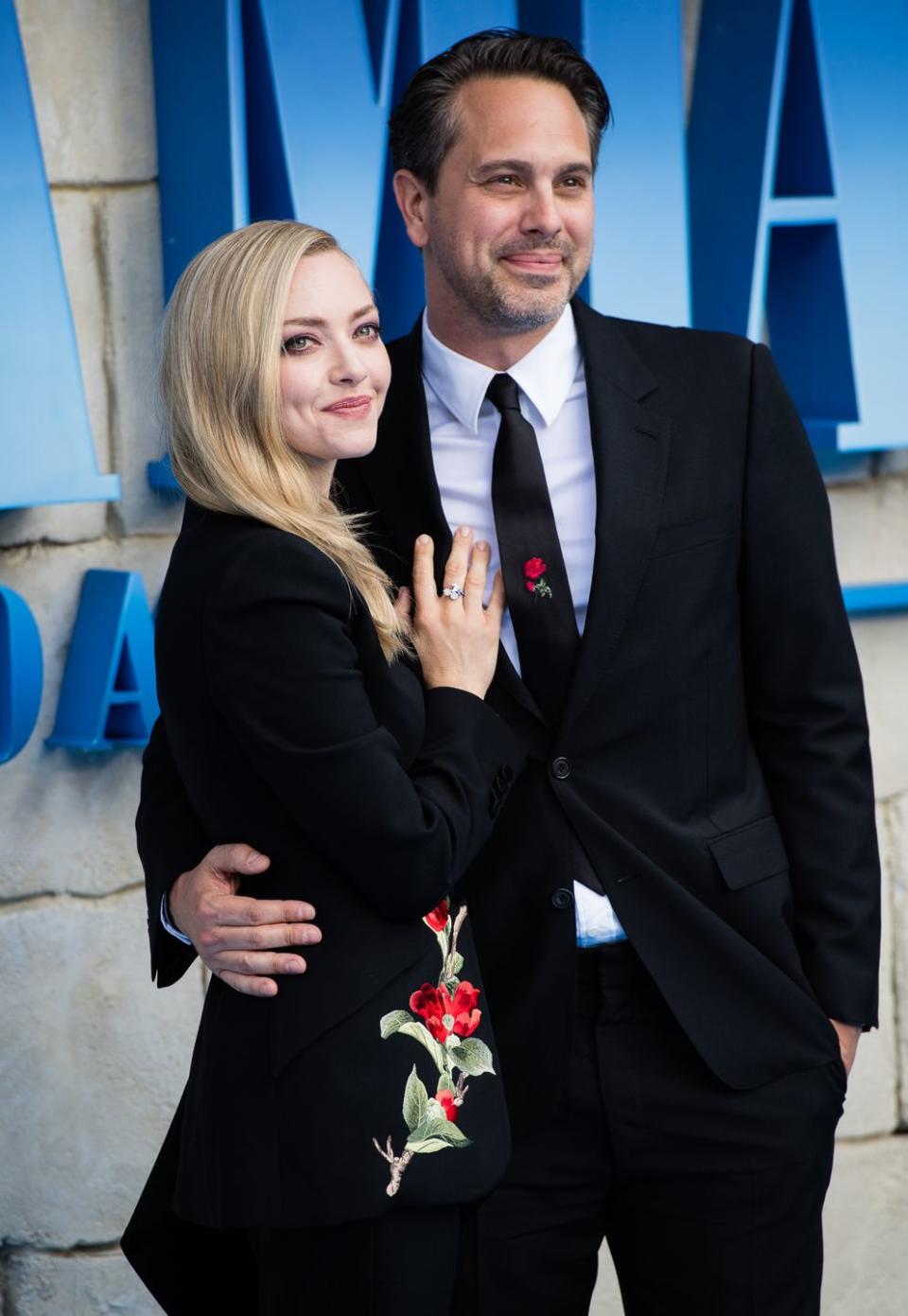 Amanda Seyfried, 33, and Thomas Sadoski, 43