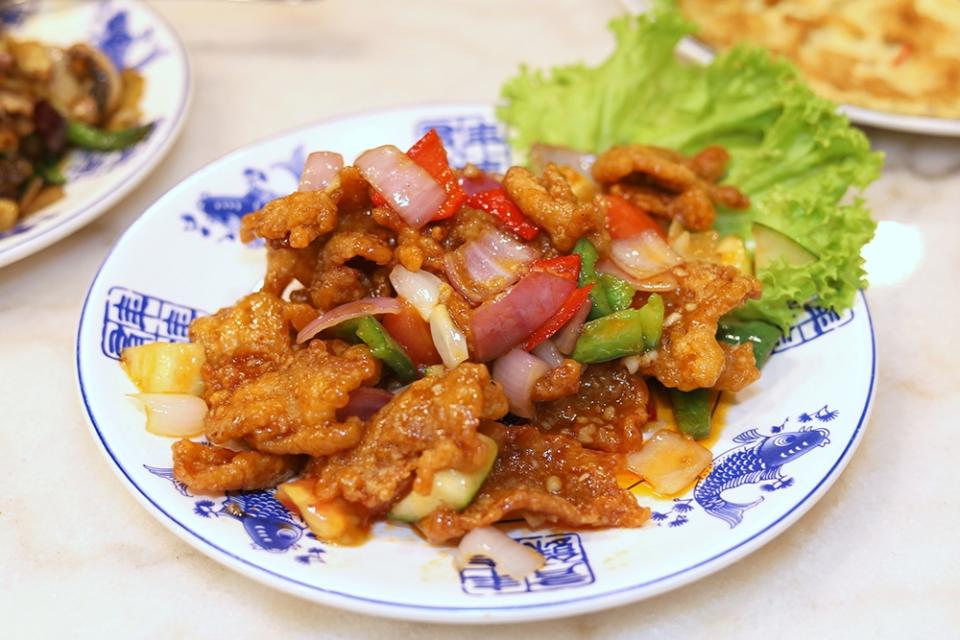 The classic Sweet and Sour Pork is well executed here with thin, crispy pork slices.