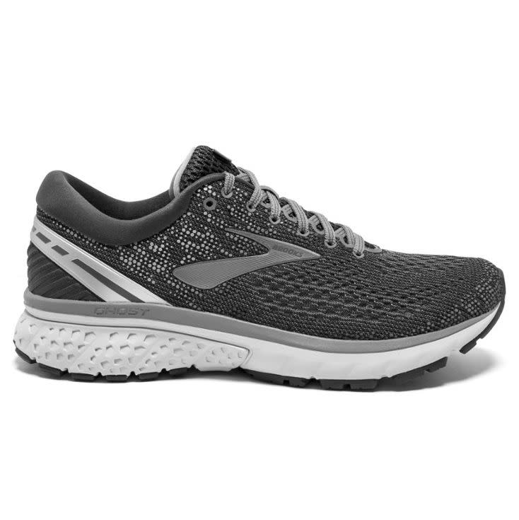 9)  Men's Ghost 11 Road-Running Shoes