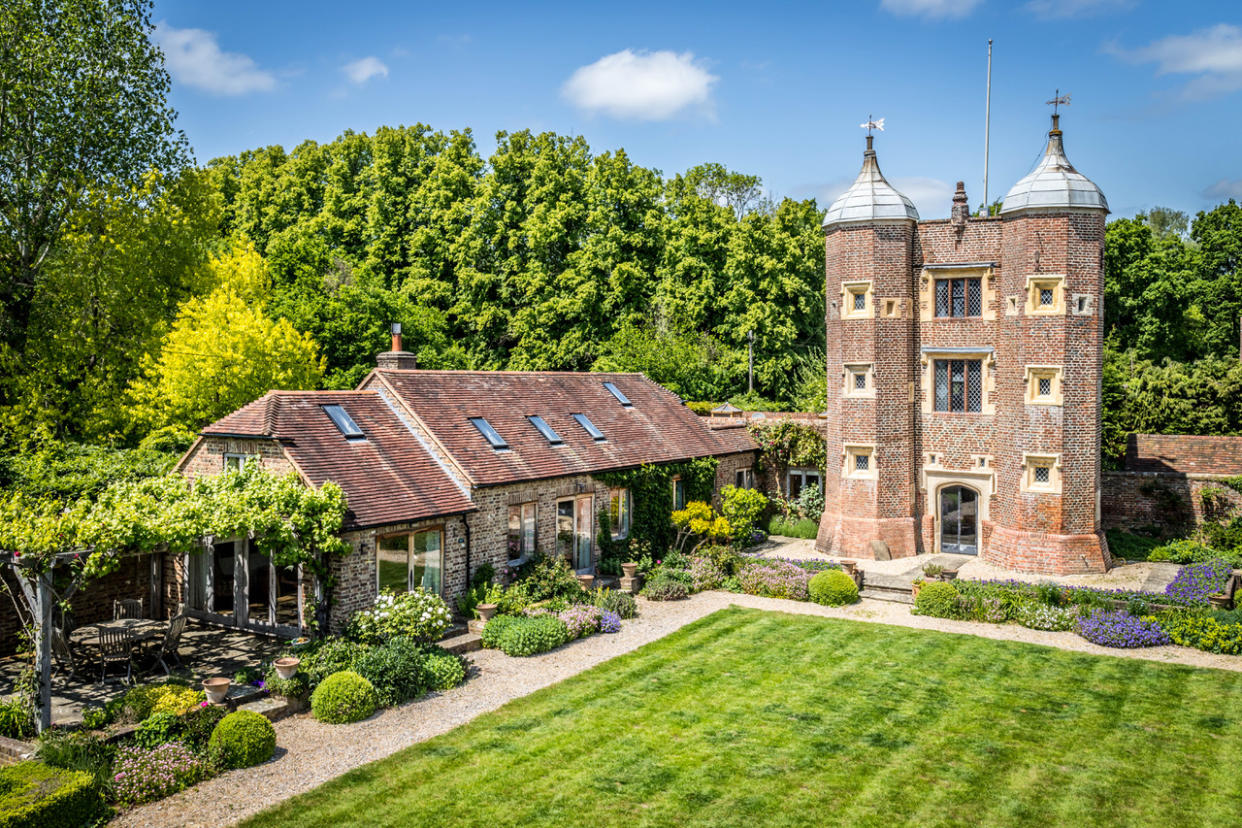 The Gatehouse, Hartfield, Kent: Hamptons