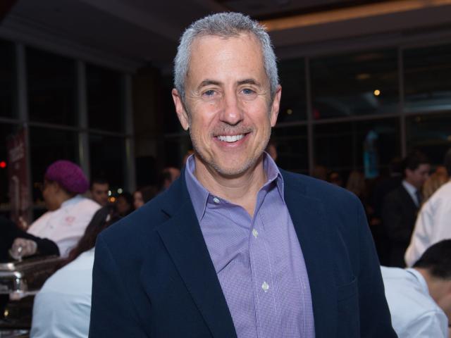 Shake Shack founder Danny Meyer banned tipping at his restaurants — but  employees say it has led to lower pay and high turnover