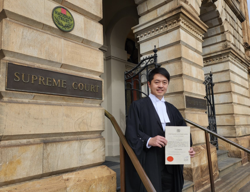 許智峯上月在澳洲取得執業律師資格。（許智峯 fb 專頁）