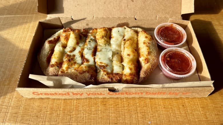 cheesy bread and sauce