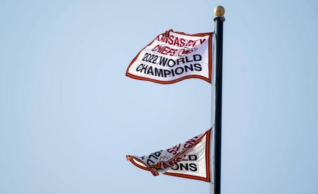 Watch the moment the Chiefs unveiled their Super Bowl LVII banner on  Thursday