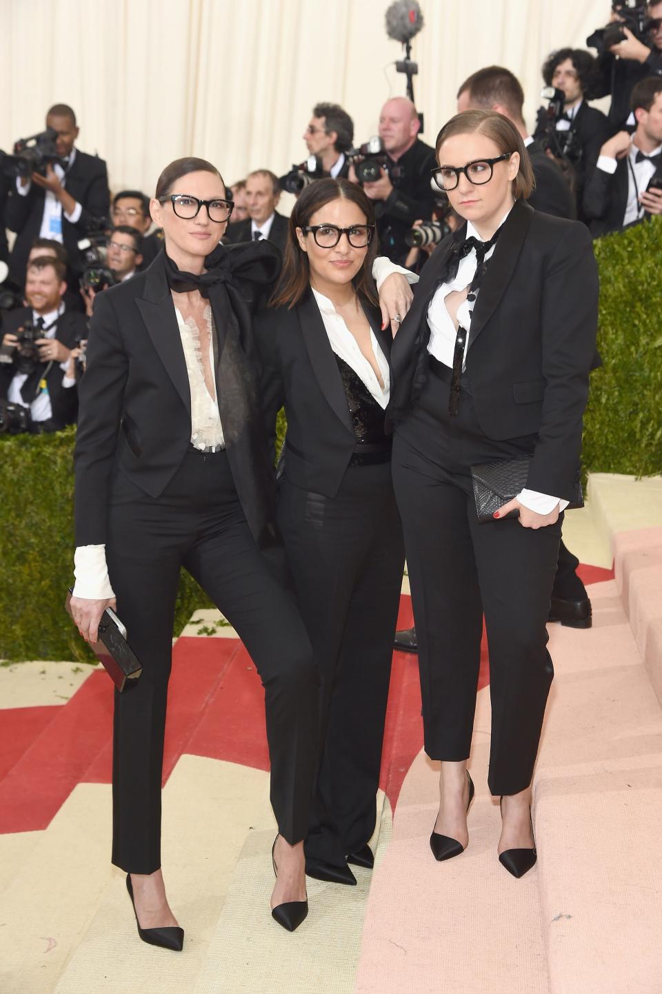 <h1 class="title">Jenna Lyons in J.Crew and an Edie Parker bag, Jennifer Konner in J.Crew, and Lena Dunham in J.Crew</h1><cite class="credit">Photo: Getty Images</cite>