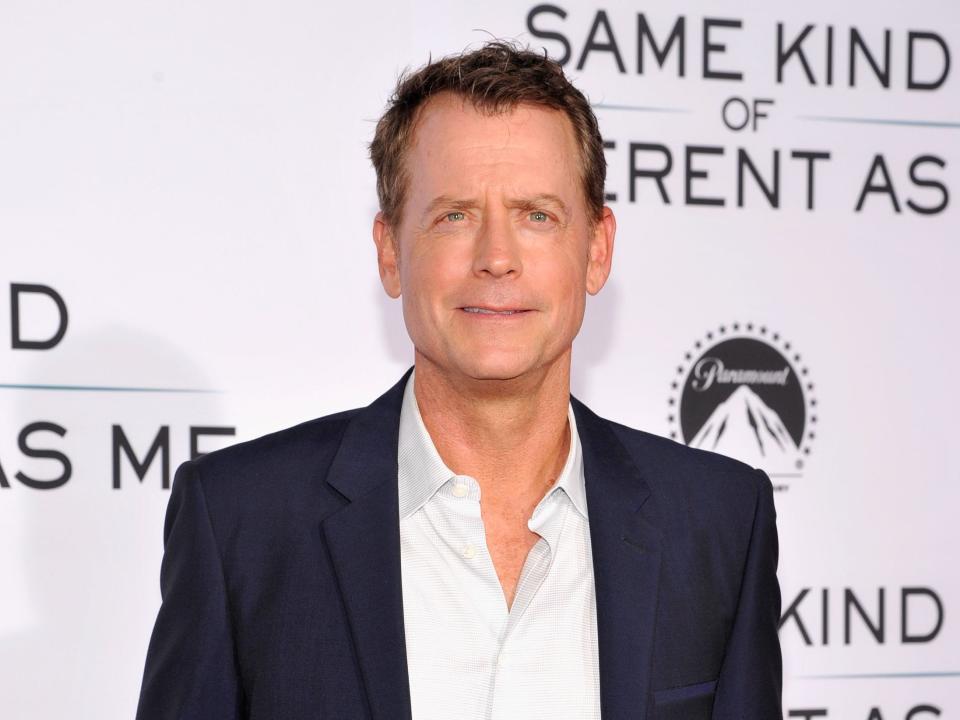 greg kinnear