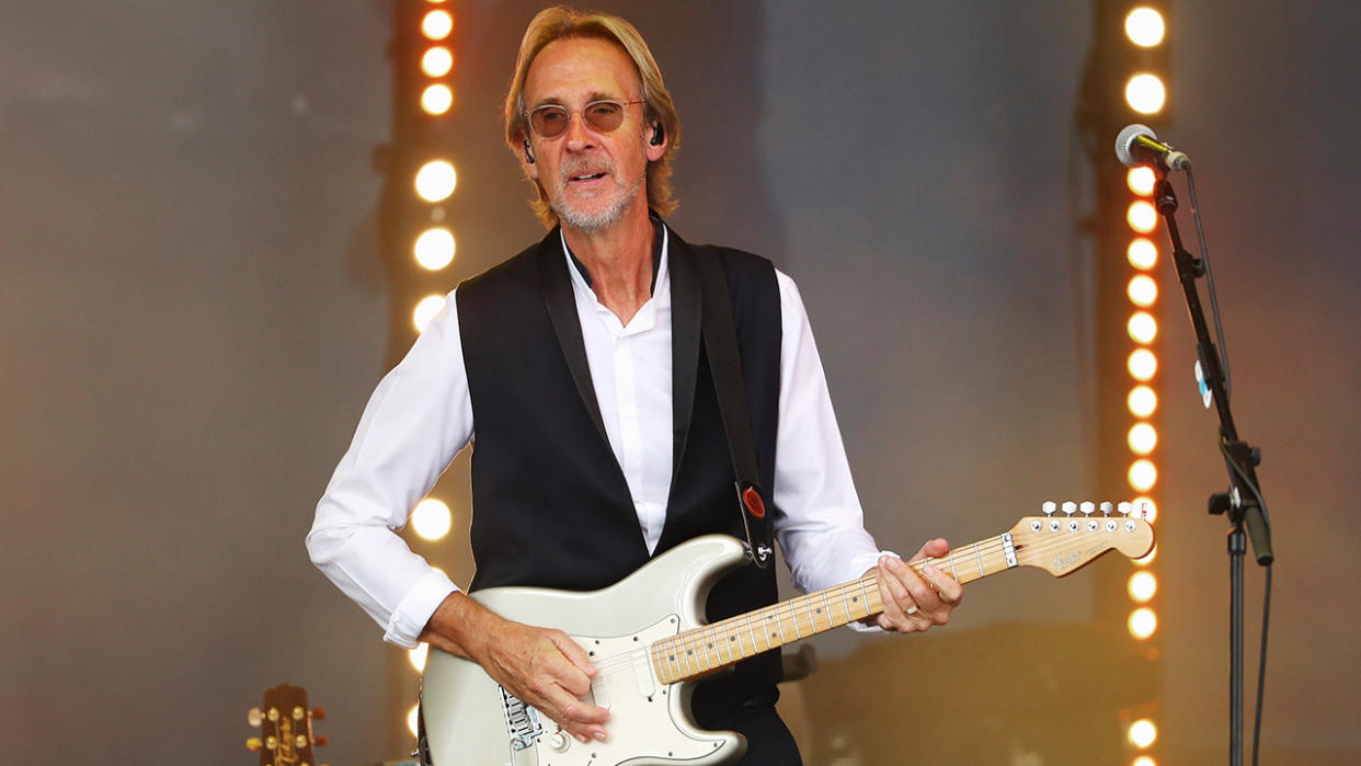  Mike Rutherford. 