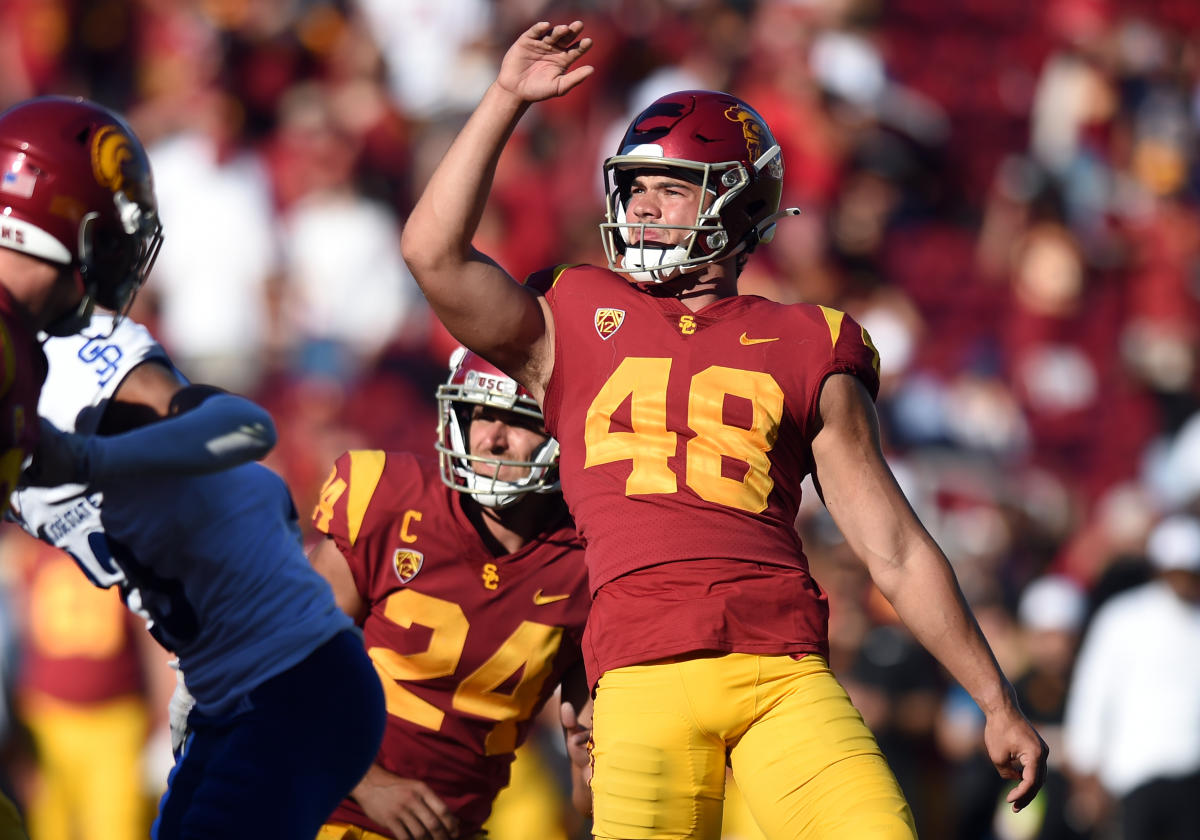 USC's kicker gets ejected for targeting on the opening kickoff against Stanford