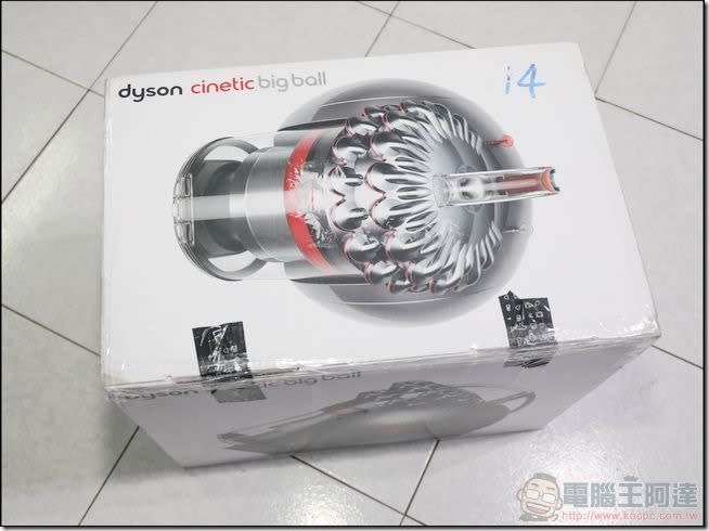 Dyson Cinetic Big Ball圓筒式吸塵器開箱心得，集微震氣旋技術與不倒翁科技大成的圓筒式吸塵器