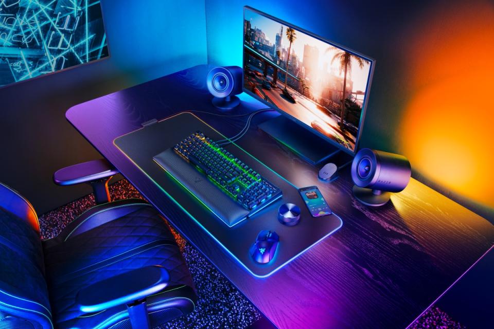 Razer Nommo V2系列PC遊戲喇叭，藉由THX Spatial Audio、Chroma RGB燈光加強沉浸感