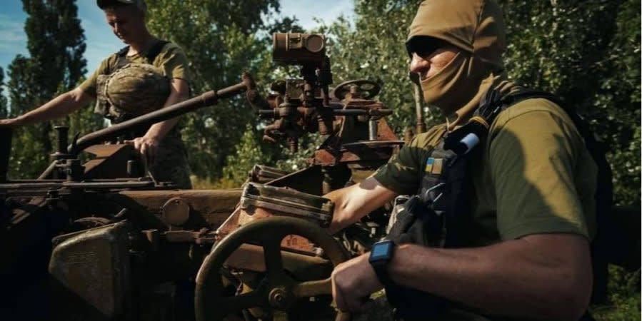 Ukrainian military on the front line