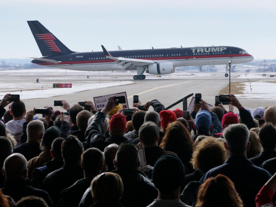 donald trump plane force one