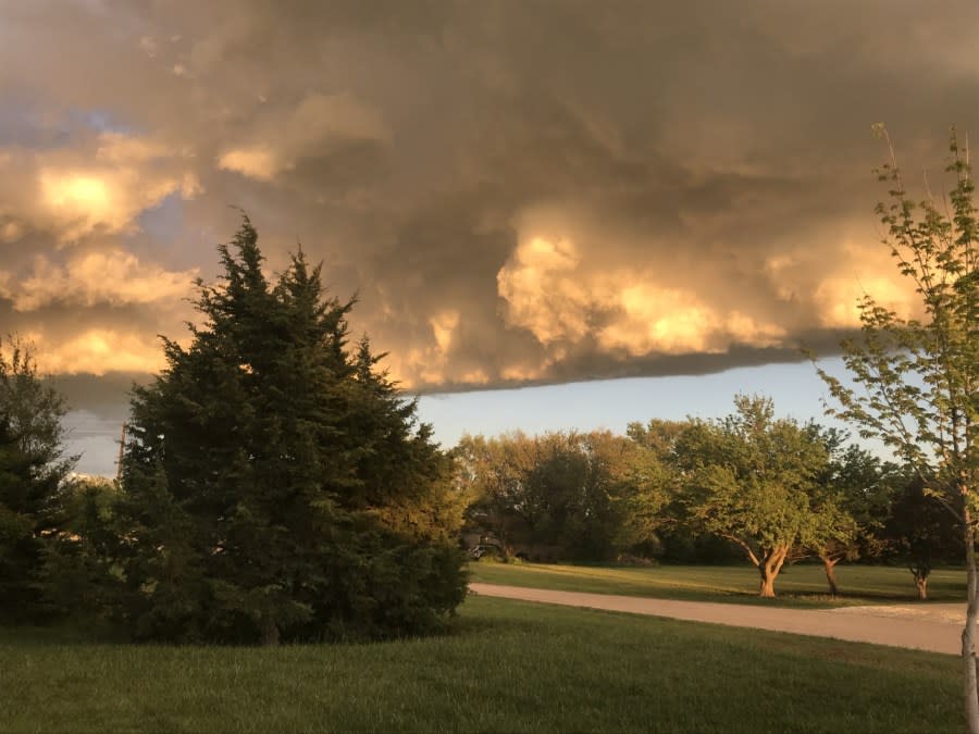 Wichita sunset on April 28, 2024 (Courtey: Ron Litwiller)