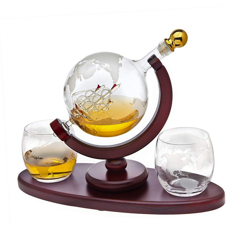 28) Whiskey Decanter Globe Set