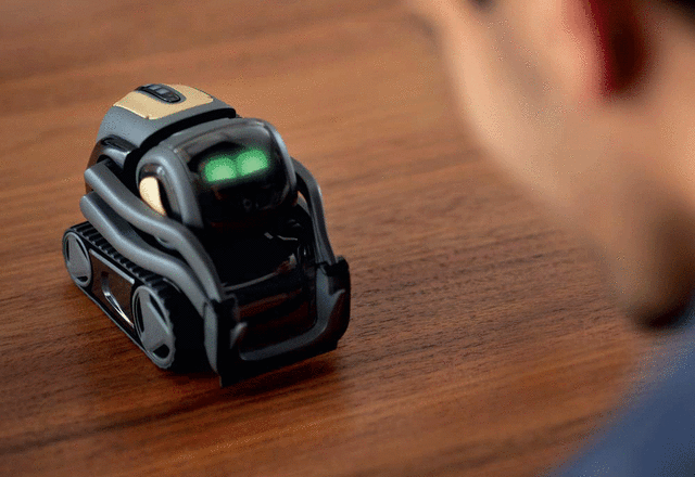 The Anki Vector 'helpful robot for your home' was just released - Yahoo  Sports