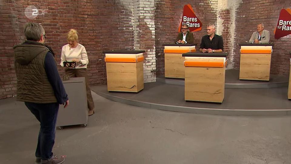 200 Euro bezahlte Elke Velten, weil sie sowas noch nie zuvor gesehen hatte. (Bild: ZDF)