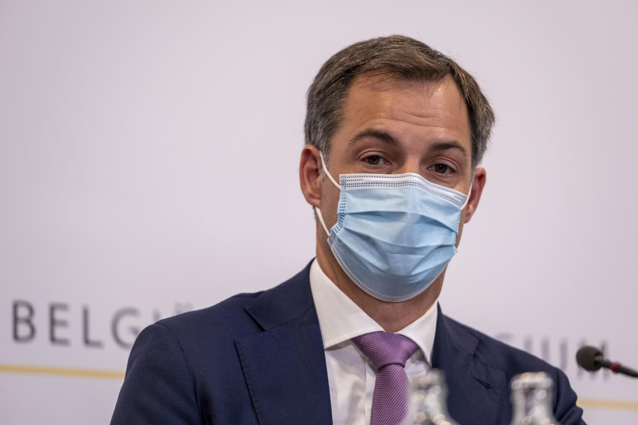 Prime Minister Alexander De Croo pictured during a press conference after a meeting of the consultative committee with ministers of the Federal government, the regional governments and the community governments, to discuss the rising Covid-19 infections, Tuesday 26 October 2021 in Brussels. BELGA PHOTO HADRIEN DURE (Photo by HADRIEN DURE/BELGA MAG/AFP via Getty Images)