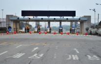 Lights are off at the South Korean checkpoint on the road to Kaesong in North Korea on May 3, 2013. North and South Korea agreed in principle Thursday to hold their first official talks for years, signalling a possible breakthrough in cross-border ties after months of escalated military tensions