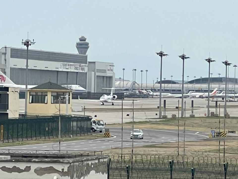 Elon Musk's private jet arrives in Beijing on April 28. Photographer: Danny lee/Bloomberg