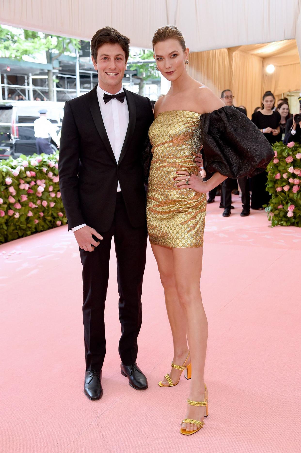 NEW YORK, NEW YORK - MAY 06: Joshua Kushner and Karlie Kloss attend The 2019 Met Gala Celebrating Camp: Notes on Fashion at Metropolitan Museum of Art on May 06, 2019 in New York City. (Photo by Jamie McCarthy/Getty Images)