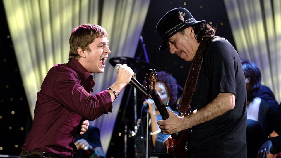 ET is celebrating Rob Thomas and Carlos Santana's hit song, 'Smooth,' on its 20th anniversary.