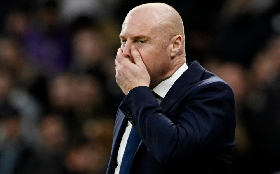 Sean Dyche puts his hand over his mouth