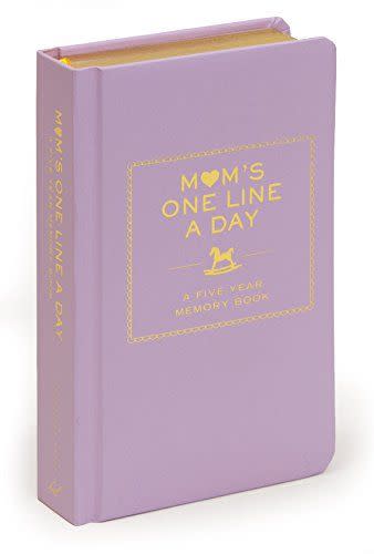 Mom's One Line a Day: A Five-Year Memory Book