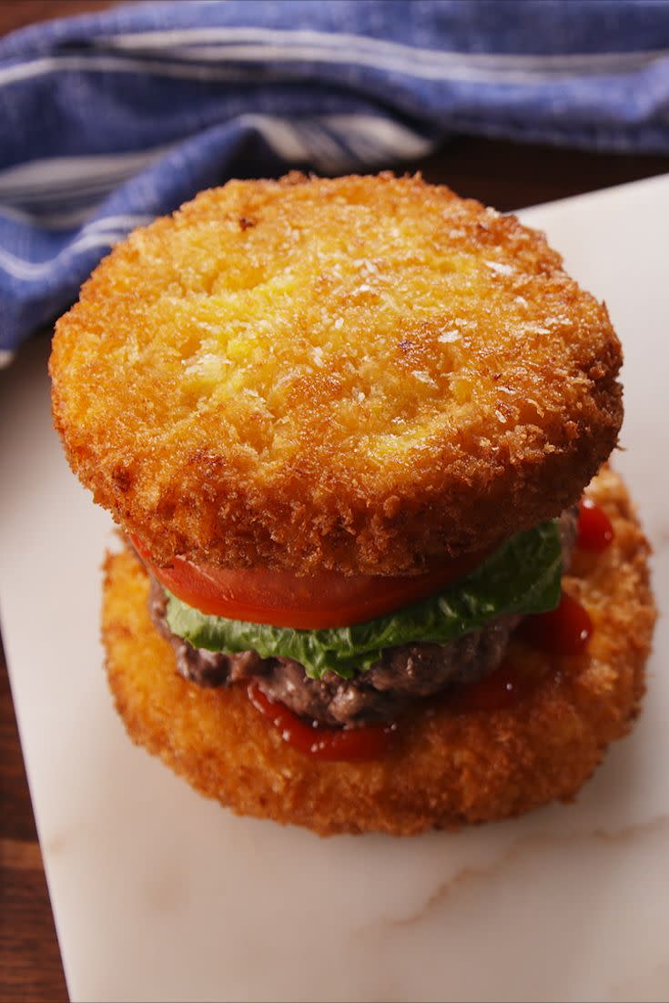 Mac & Cheese Bun Burgers