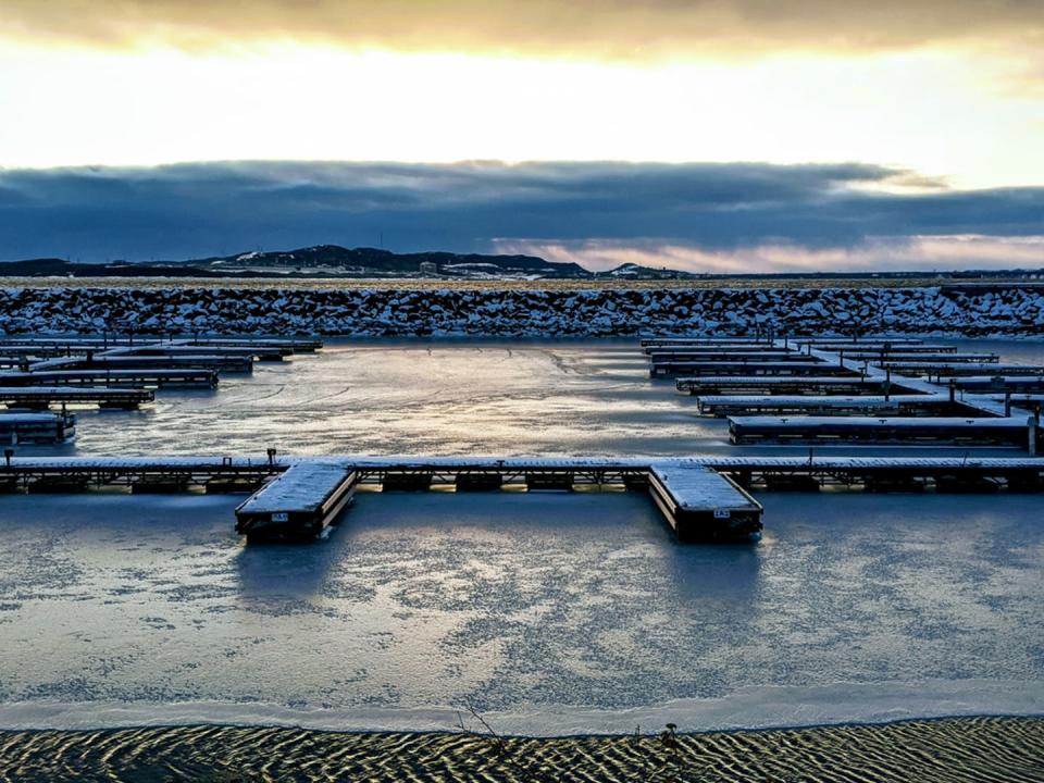 Le port de Sept-Iles, deuxième plus important du Saint-Laurent, en hiver. (Shutterstock)