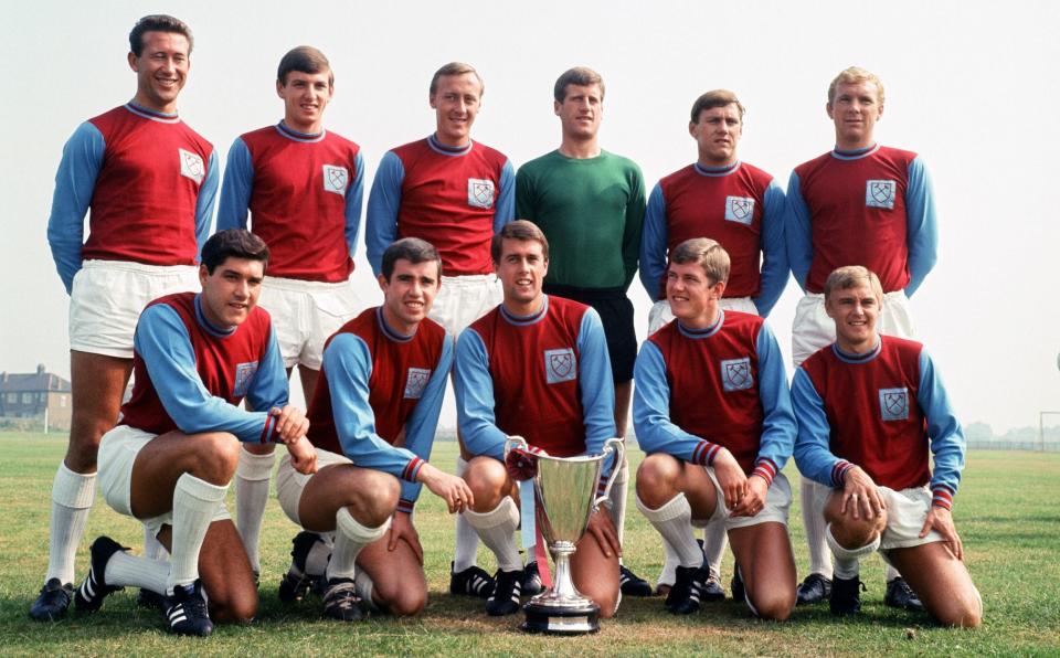 West Ham players pose with the European Cup Winners' Cup - Brian Dear interview: ‘We were mainly from Barking, Dagenham, East Ham’ – West Ham’s European win - Alamy Stock Photo