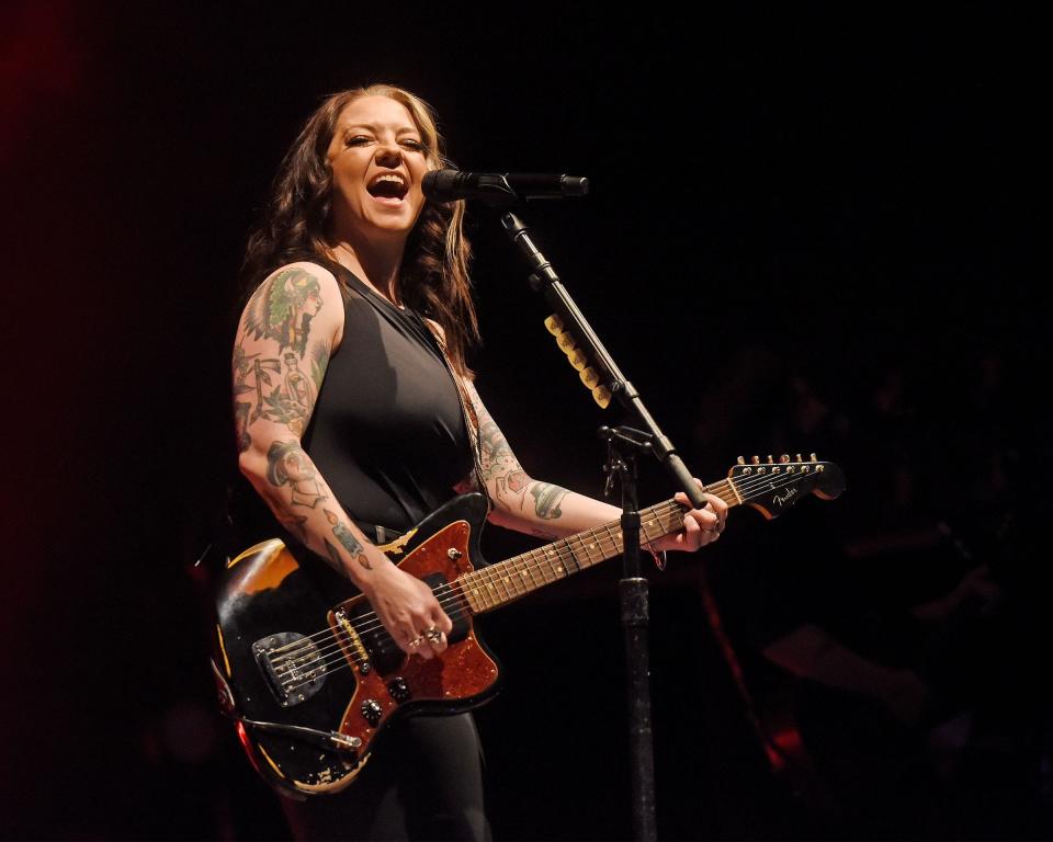 Ashley McBryde entertained a loyal crowd at Stage AE on Thursday.