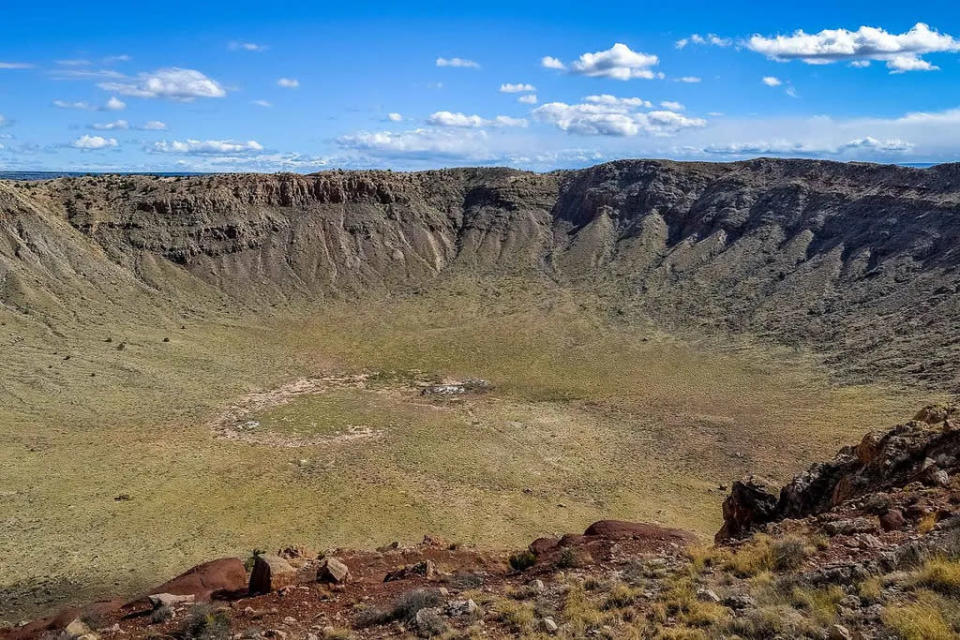 A cratera do deserto do Arizona também é conhecida como Cratera de Barringer (Imagem: Reprodução/Graham Purse/Wikimedia Commons)