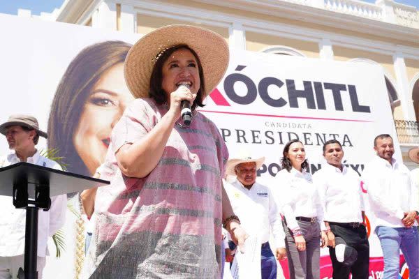 Xóchitl Gálvez durante un mitin en Colima.