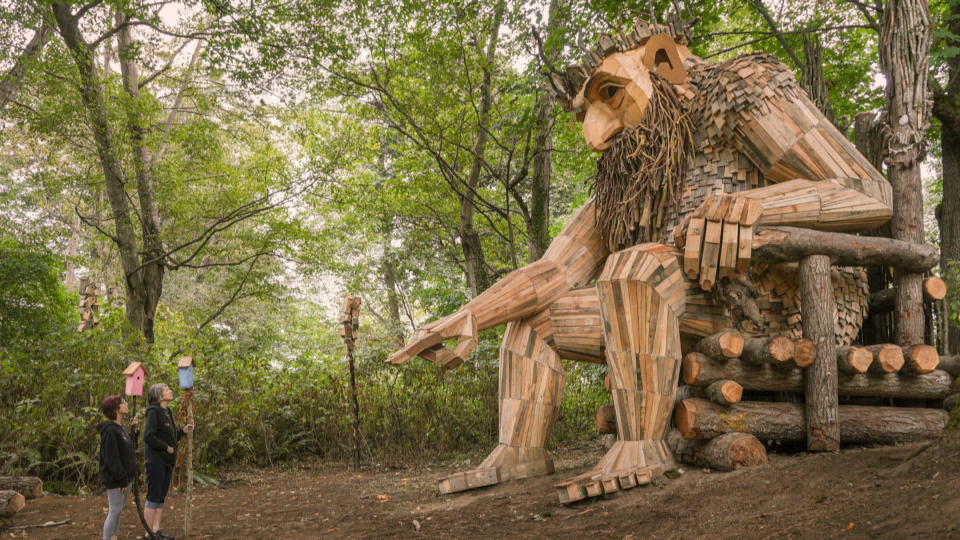 Oscar the Bird King, a troll sculpture by recycle artist Thomas Dambo. / Credit: Thomas Dambo