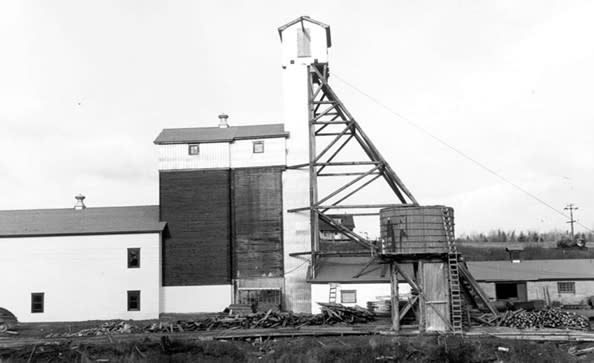 <i><strong>Historic Keymet Mine (1950s)</strong></i>