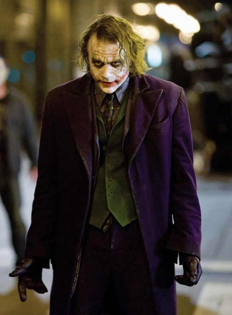 Heath Ledger Batman The Dark Knight Production Warner Brothers 2008