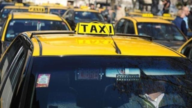 Qué significa que el taxi sea declarado un servicio de interés