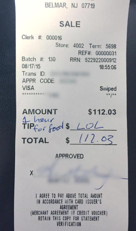 Waitress Left No Tip And A LOL Message On Bill After One-Hour Wait For Food