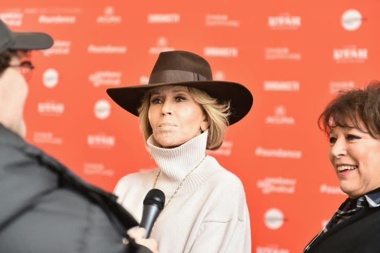 Since bursting into the American consciousness in the 1960s, Jane Fonda has lived a life of controversy, tragedy, and self-discovery -- all in the public eye