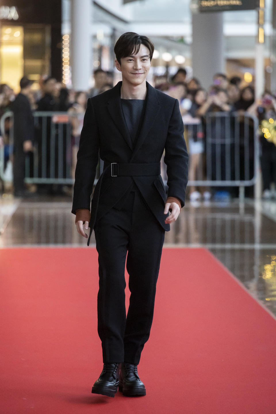 Singaporean actor Lawrence Wong at Starhub Night of Stars at Marina Bay Sands on 22 Dec 2018. (PHOTO: Don Wong for Yahoo Lifestyle Singapore)