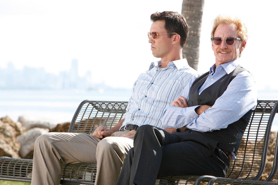Jeffrey Donovan and Jere Burns in ‘Burn Notice’ (Credit: Everett Collection)