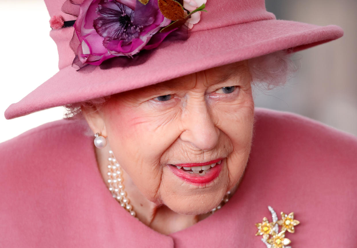 CARDIFF, UNITED KINGDOM - OCTOBER 14: (EMBARGOED FOR PUBLICATION IN UK NEWSPAPERS UNTIL 24 HOURS AFTER CREATE DATE AND TIME) Queen Elizabeth II attends the opening ceremony of the sixth session of the Senedd at The Senedd on October 14, 2021 in Cardiff, Wales. (Photo by Max Mumby/Indigo/Getty Images)