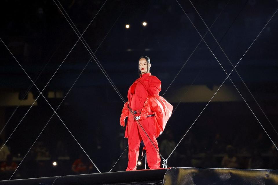 glendale, arizona february 12 rihanna performs onstage during the apple music super bowl lvii halftime show at state farm stadium on february 12, 2023 in glendale, arizona photo by mike coppolagetty images