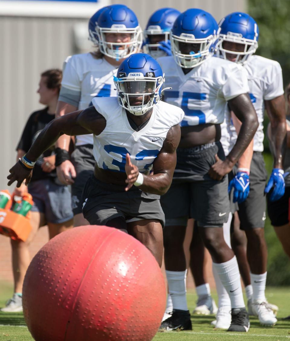 Memphis football linebacker Andrew Jones (33) runs drills during the first day of preseason practice Wednesday, Aug. 3, 2022, at the Billy J. Murphy Athletic Complex. 