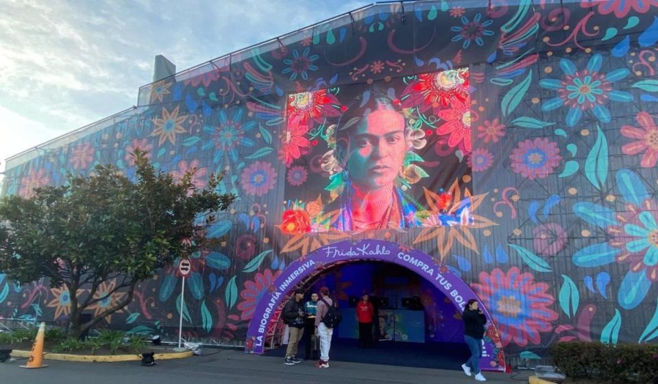 La exposición inmersiva de Frida Kahlo: viaje sensorial en Bogotá. Foto: Valora Analitik