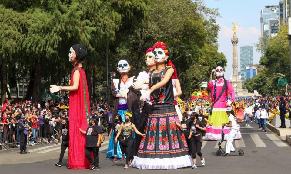 desfile de día de muertos reforma